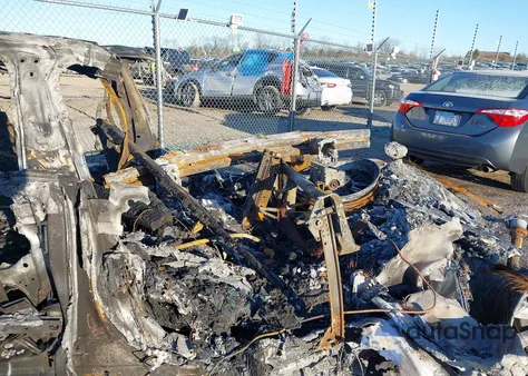 2012 Tesla Model S Signature z USA, uszkodzony, nr VIN 5YJSA1DNXCFS00178